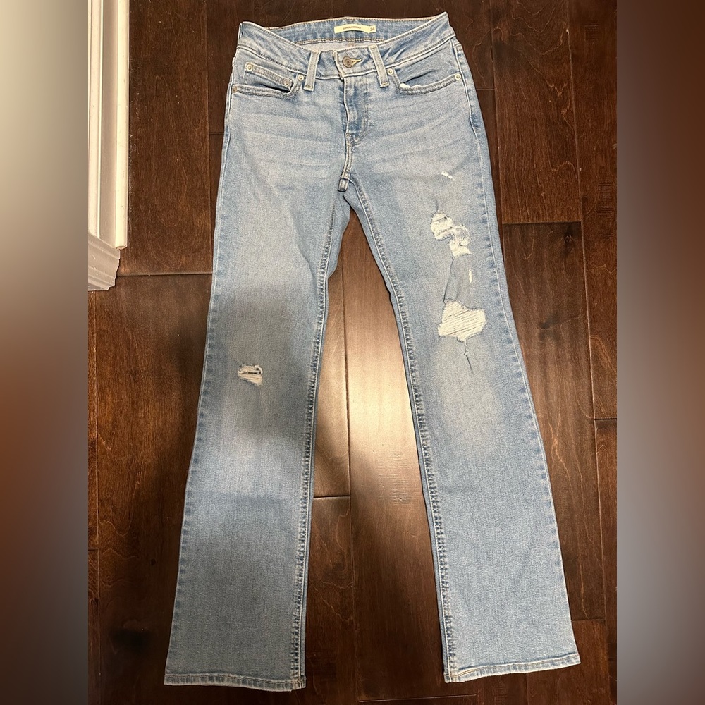 ✨Levi’s Superlow Boot Destroyed Denim